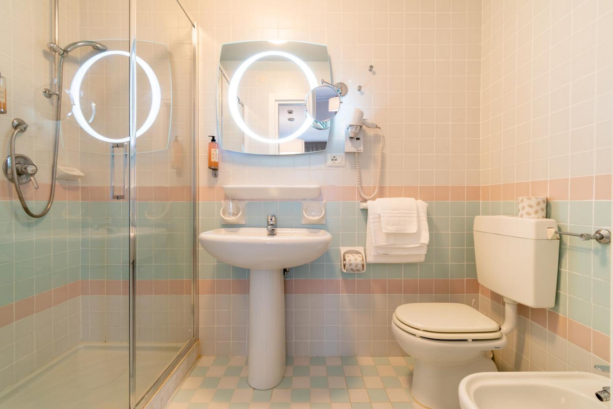 Continental B&B City Hotel Bibione Exteriör bild